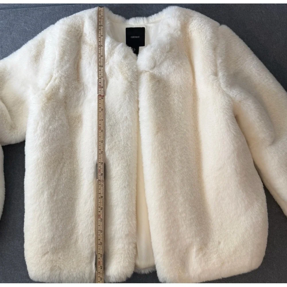 Y2K Glam Retro Mob Wife Indie Sleaze Twee Forever 21 Junior L Faux Fur‎ Jacket